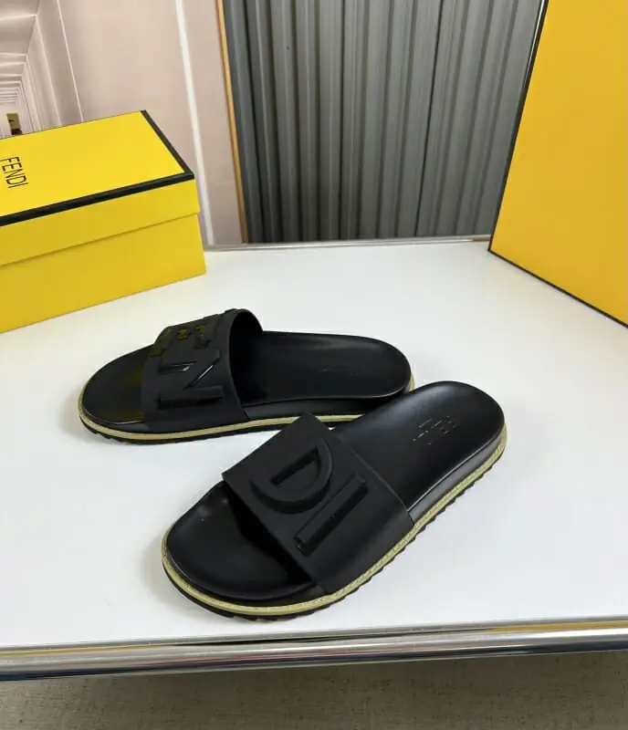 fendi chaussons pour homme s_12213621